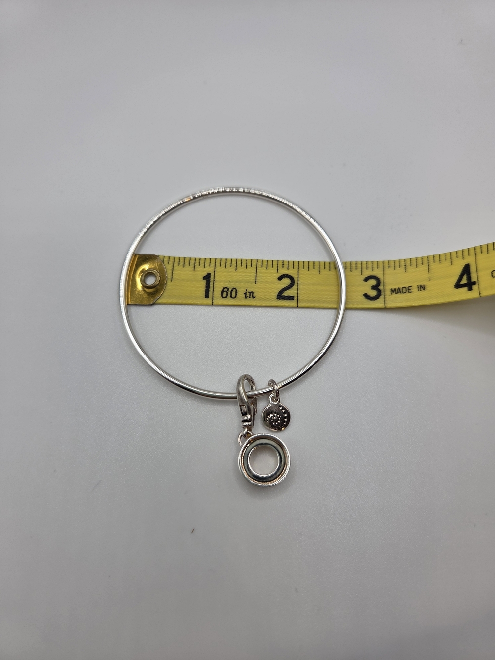 Kameleon Bangle Bracelet With Detachable Pop Holder - Picture 6 of 6